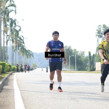Runner Photo 6948638