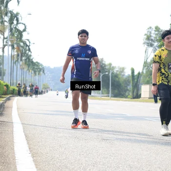 Runner Photo 6948640