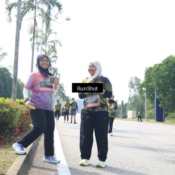 Runner Photo 6948666