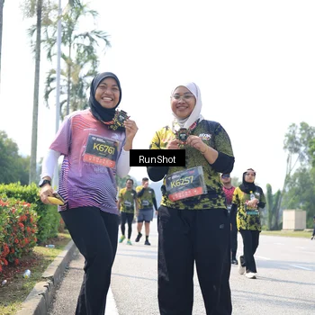 Runner Photo 6948670