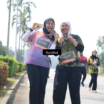 Runner Photo 6948693