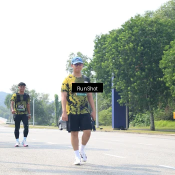Runner Photo 6948744