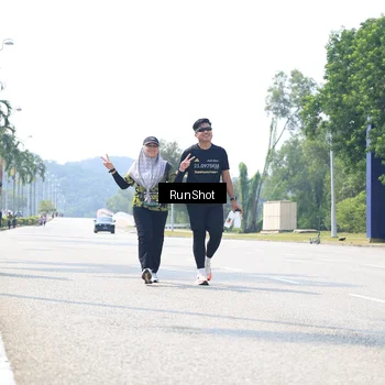 Runner Photo 6948750