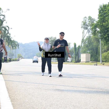 Runner Photo 6948781