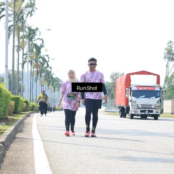 Runner Photo 6948843