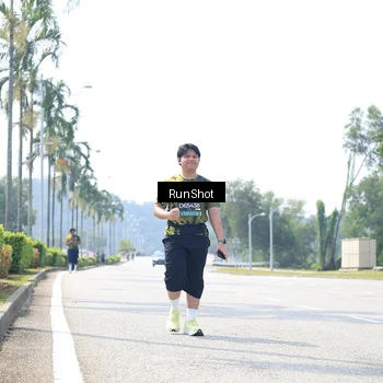 Runner Photo 6948891