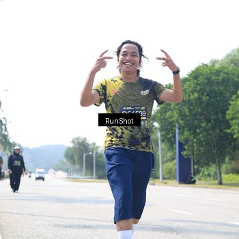 Runner Photo 6948918