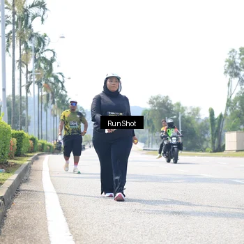 Runner Photo 6948928
