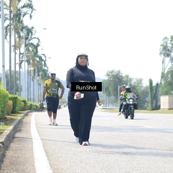Runner Photo 6948929