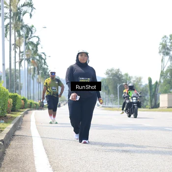Runner Photo 6948930