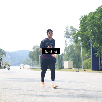 Runner Photo 6949020