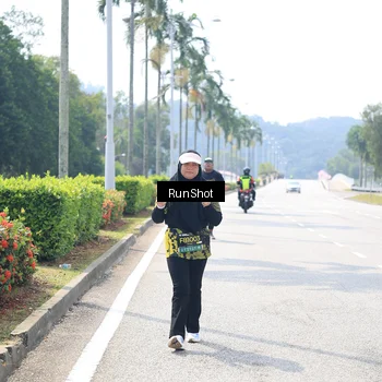 Runner Photo 6949191