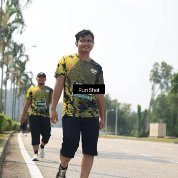 Runner Photo 6949359