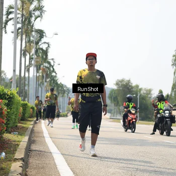 Runner Photo 6949371