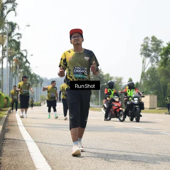 Runner Photo 6949376