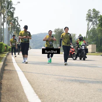 Runner Photo 6949387