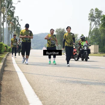 Runner Photo 6949389