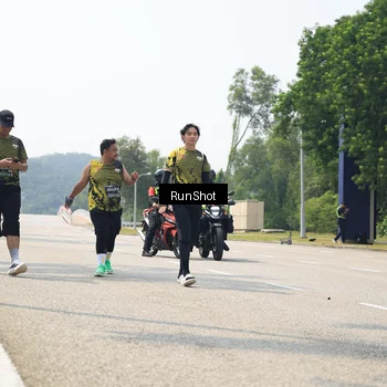 Runner Photo 6949393