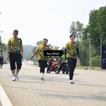 Runner Photo 6949398