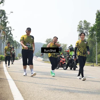 Runner Photo 6949399