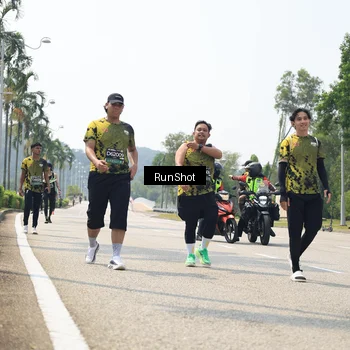 Runner Photo 6949402