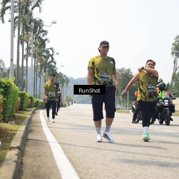 Runner Photo 6949405