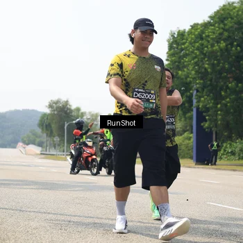 Runner Photo 6949417