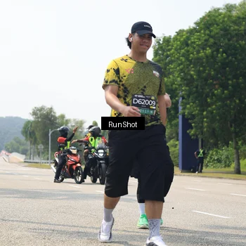 Runner Photo 6949419