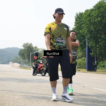 Runner Photo 6949430