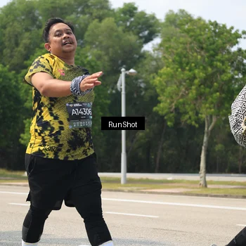 Runner Photo 6949442