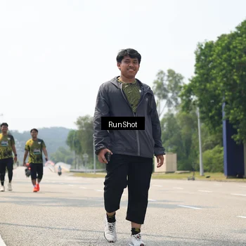 Runner Photo 6949514