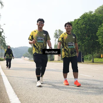 Runner Photo 6949563