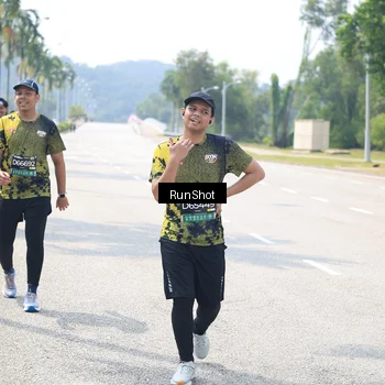 Runner Photo 6949893