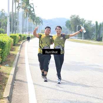 Runner Photo 6950063