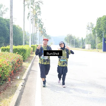 Runner Photo 6950070