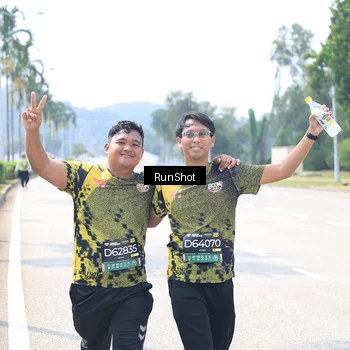 Runner Photo 6950080