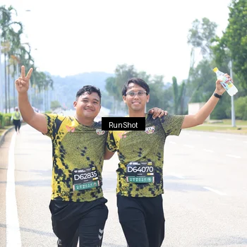 Runner Photo 6950081