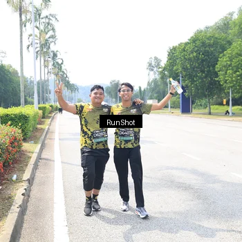 Runner Photo 6950083