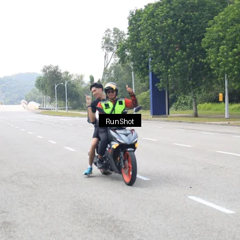 Runner Photo 6950258