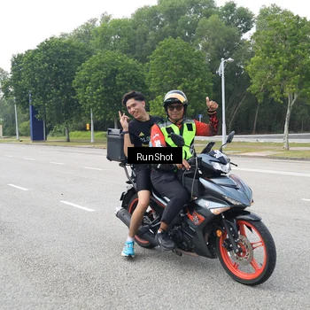 Runner Photo 6950271