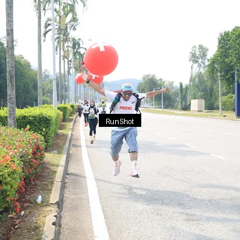 Runner Photo 6950315