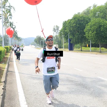 Runner Photo 6950346