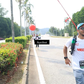 Runner Photo 6950375
