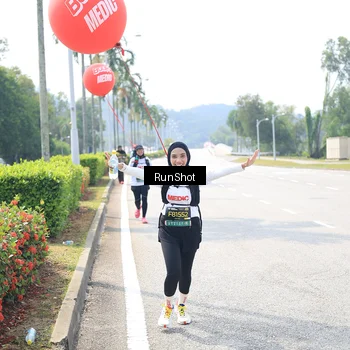 Runner Photo 6950378