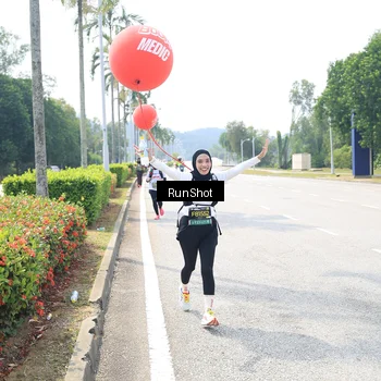 Runner Photo 6950394