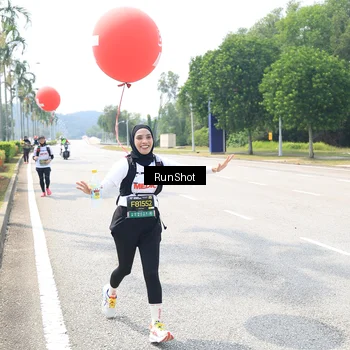 Runner Photo 6950415