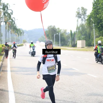 Runner Photo 6950461