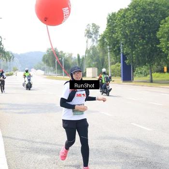 Runner Photo 6950471