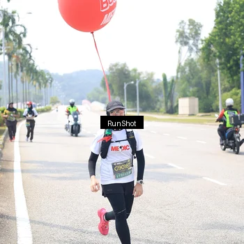 Runner Photo 6950477