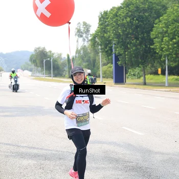 Runner Photo 6950478